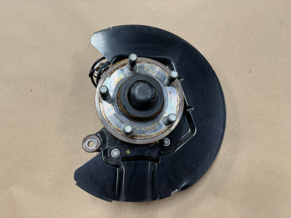 2015-2020 Ford Mustang 5.0L GT RH Passenger Side Front Spindle Knuckle Hub - OEM
