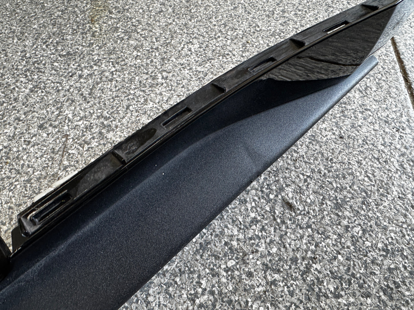 2015-2023 Ford Mustang GT V6 RH Passenger Side Skirt Molding Shadow Black