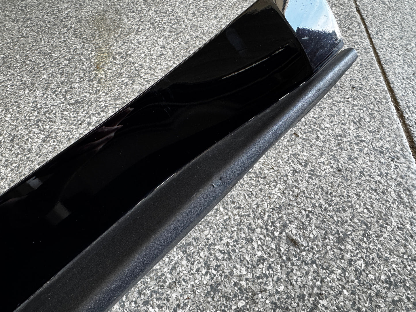 2015-2023 Ford Mustang GT V6 RH Passenger Side Skirt Molding Shadow Black