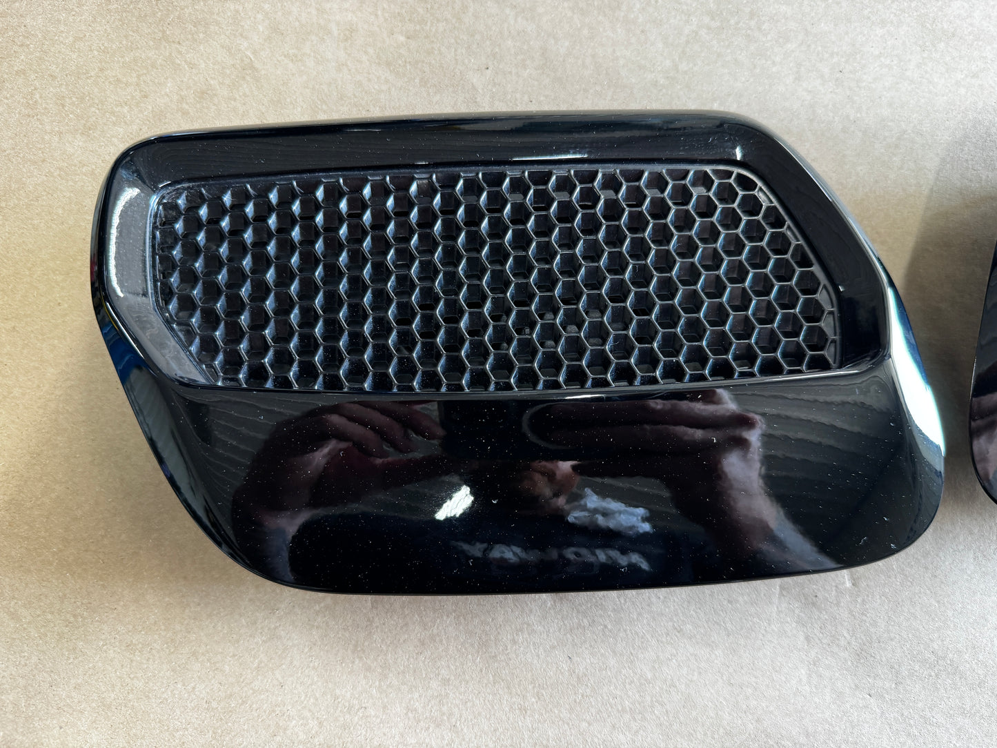 2018-2023 Ford Mustang GT 5.0 Hood Insert Vents RH LH Pair Black G1