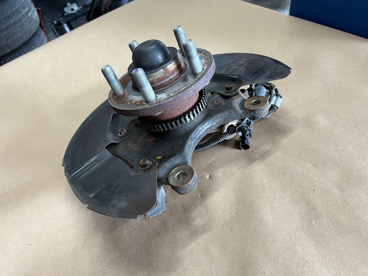 2015-2020 Ford Mustang 5.0L GT LH Driver Side Front Spindle Knuckle Hub