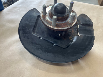 2015-2020 Ford Mustang 5.0L GT LH Driver Side Front Spindle Knuckle Hub