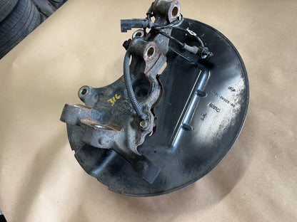 2015-2020 Ford Mustang 5.0L GT LH Driver Side Front Spindle Knuckle Hub