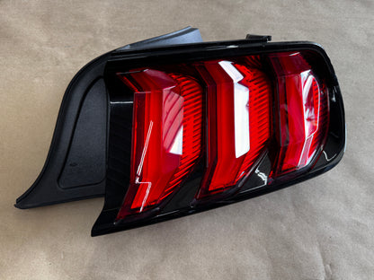2018-2023 Ford Mustang GT V6 EcoBoost Tail Light RH Passenger Side LED
