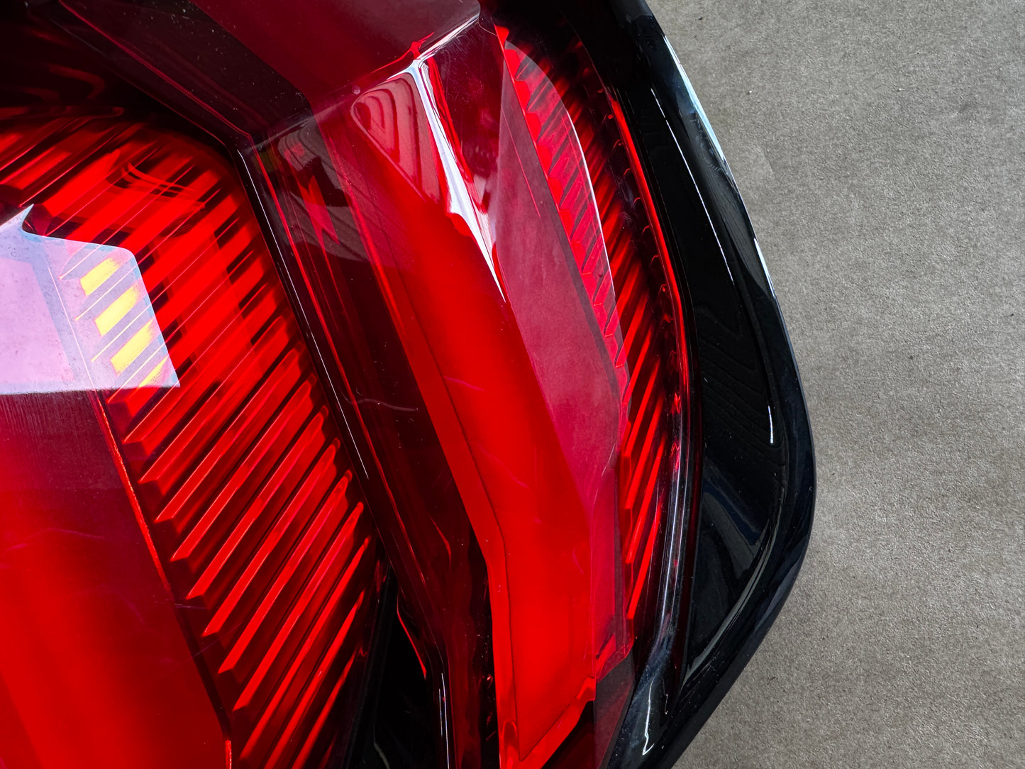 2018-2023 Ford Mustang GT V6 EcoBoost Tail Light RH Passenger Side LED