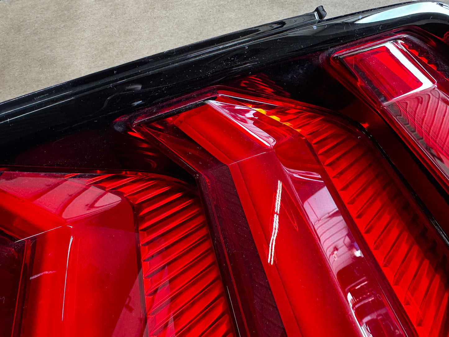 2018-2023 Ford Mustang GT V6 EcoBoost Tail Light RH Passenger Side LED