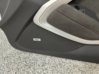 2020 Camaro ZL1 RH Passenger Leather Insert Door Panel Suede Accents 4k miles
