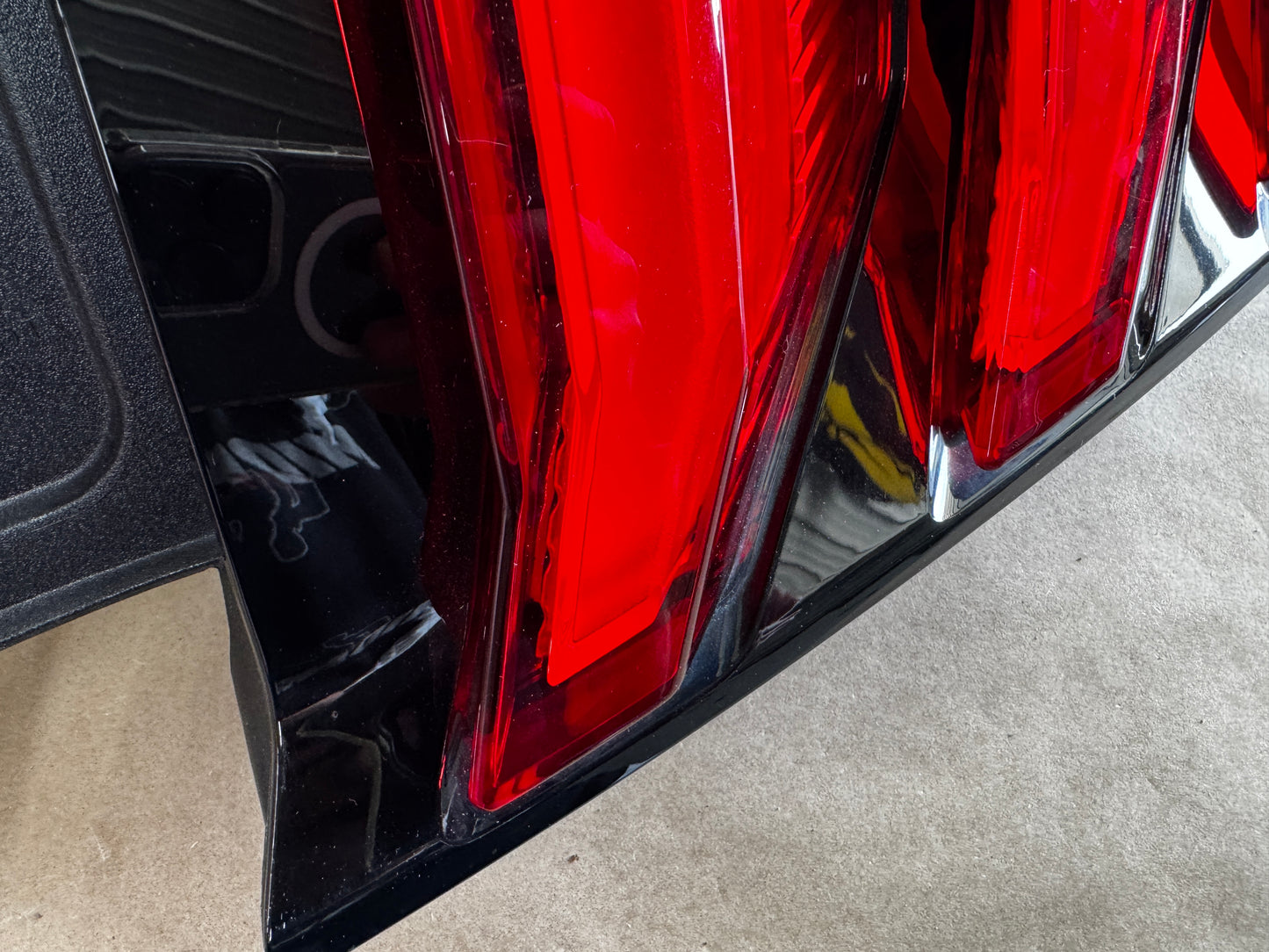 2018-2023 Ford Mustang GT V6 EcoBoost Tail Light RH Passenger Side LED