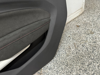 2020 Camaro ZL1 RH Passenger Leather Insert Door Panel Suede Accents 4k miles