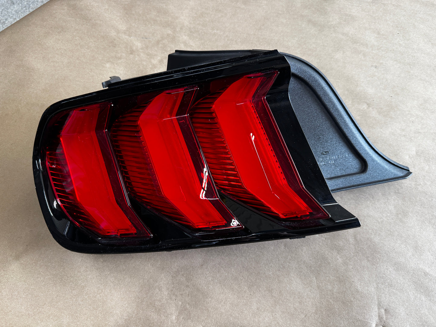 2018-2023 Ford Mustang GT V6 EcoBoost Tail Light RH Passenger Side LED