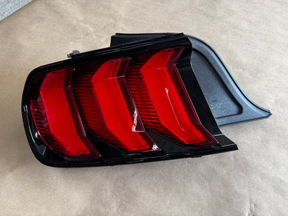 2018-2023 Ford Mustang GT V6 EcoBoost Tail Light RH Passenger Side LED