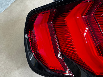 2018-2023 Ford Mustang GT V6 EcoBoost Tail Light RH Passenger Side LED