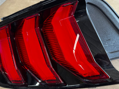 2018-2023 Ford Mustang GT V6 EcoBoost Tail Light RH Passenger Side LED