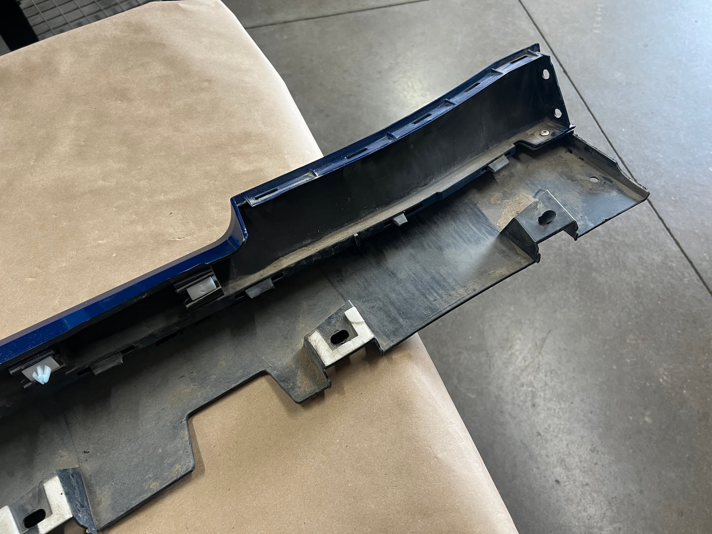 2015-2022 Mustang GT V6 LH Side Skirt Molding Driver Side Blue N6