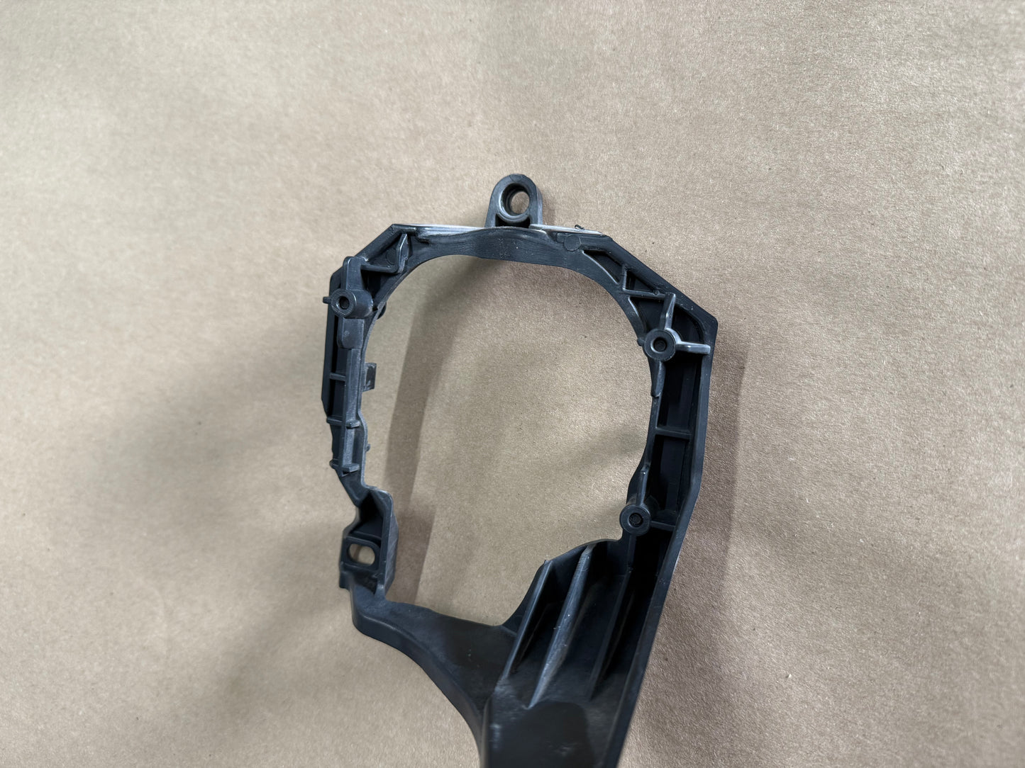 2015-2017 Ford Mustang GT 5.0 RH Passenger Side Fog Light Bracket