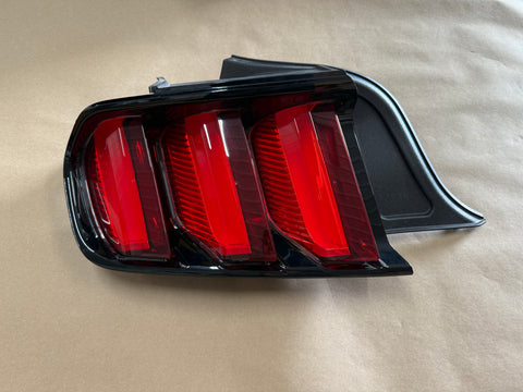 2015-2017 Ford Mustang GT350 GT V6 EcoBoost Tail Light LH Driver Side LED