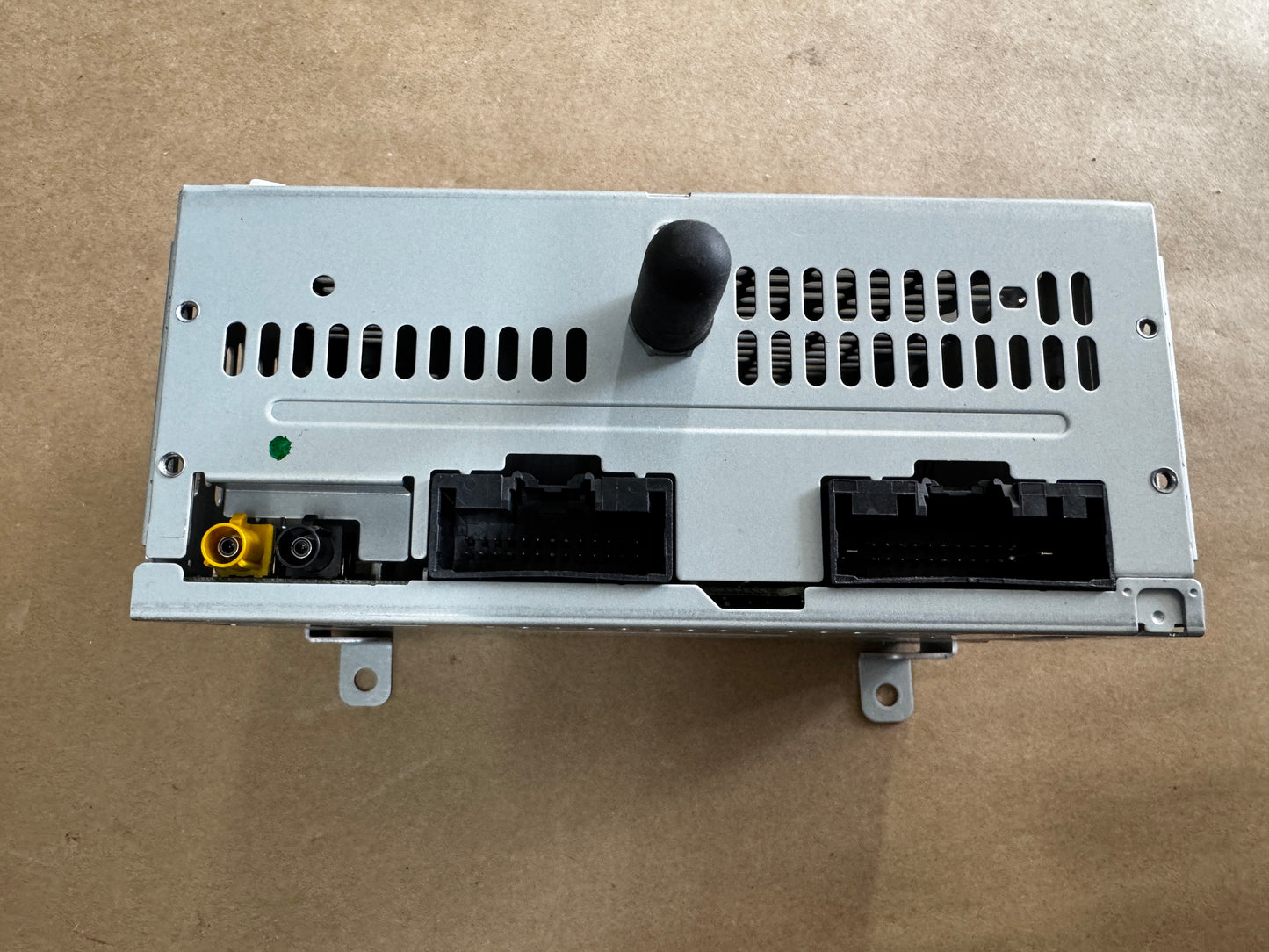 2022 Ford Mustang GT Touch Screen, Face Plate, Radio, Module USB Port - OEM