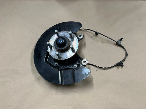 2015-2020 Ford Mustang 5.0L GT LH Driver Side Front Spindle Knuckle Hub