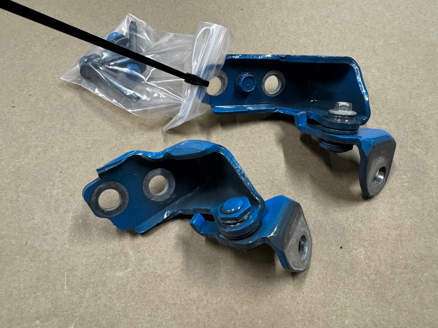 2024-2025 Mustang Door Hinges RH Passenger Upper Lower Grabber Blue