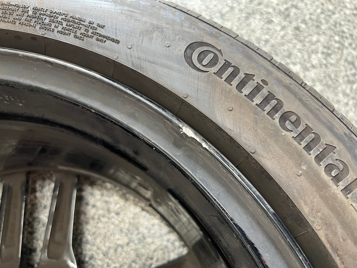 2018-2023 Ford Mustang GT 5.0 18x8" Wheel Rim Continental 235/50/18