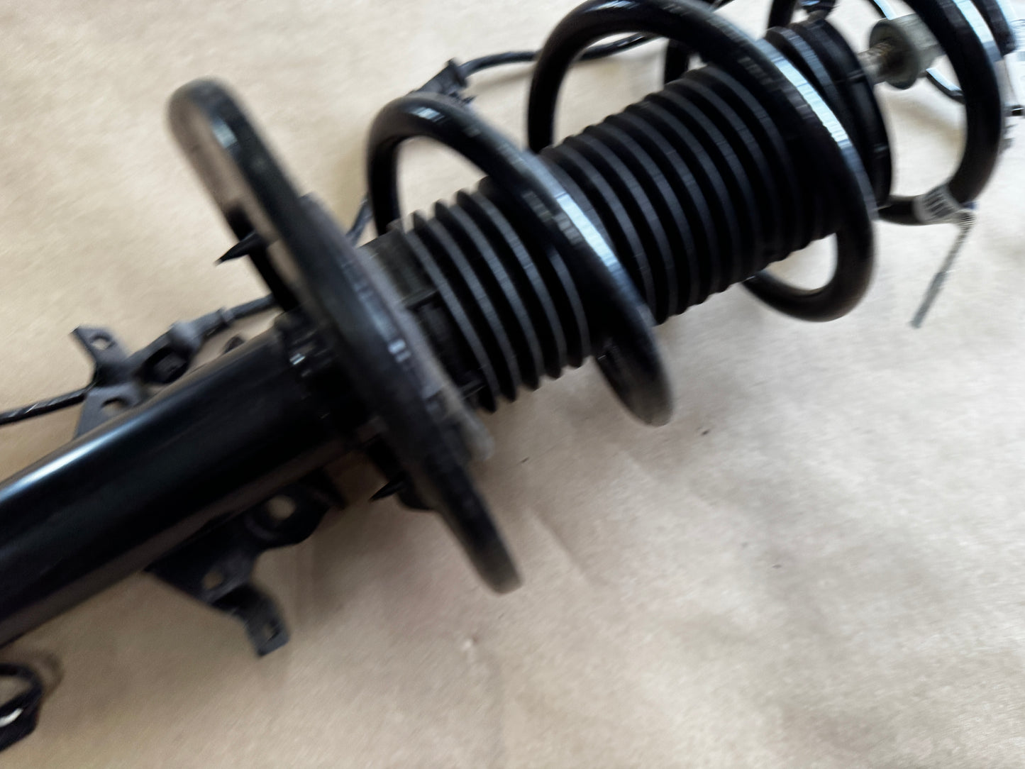 2018-2023 Mustang GT Mach 1 LH Driver Front  MagneRide Strut Spring Assembly 8k