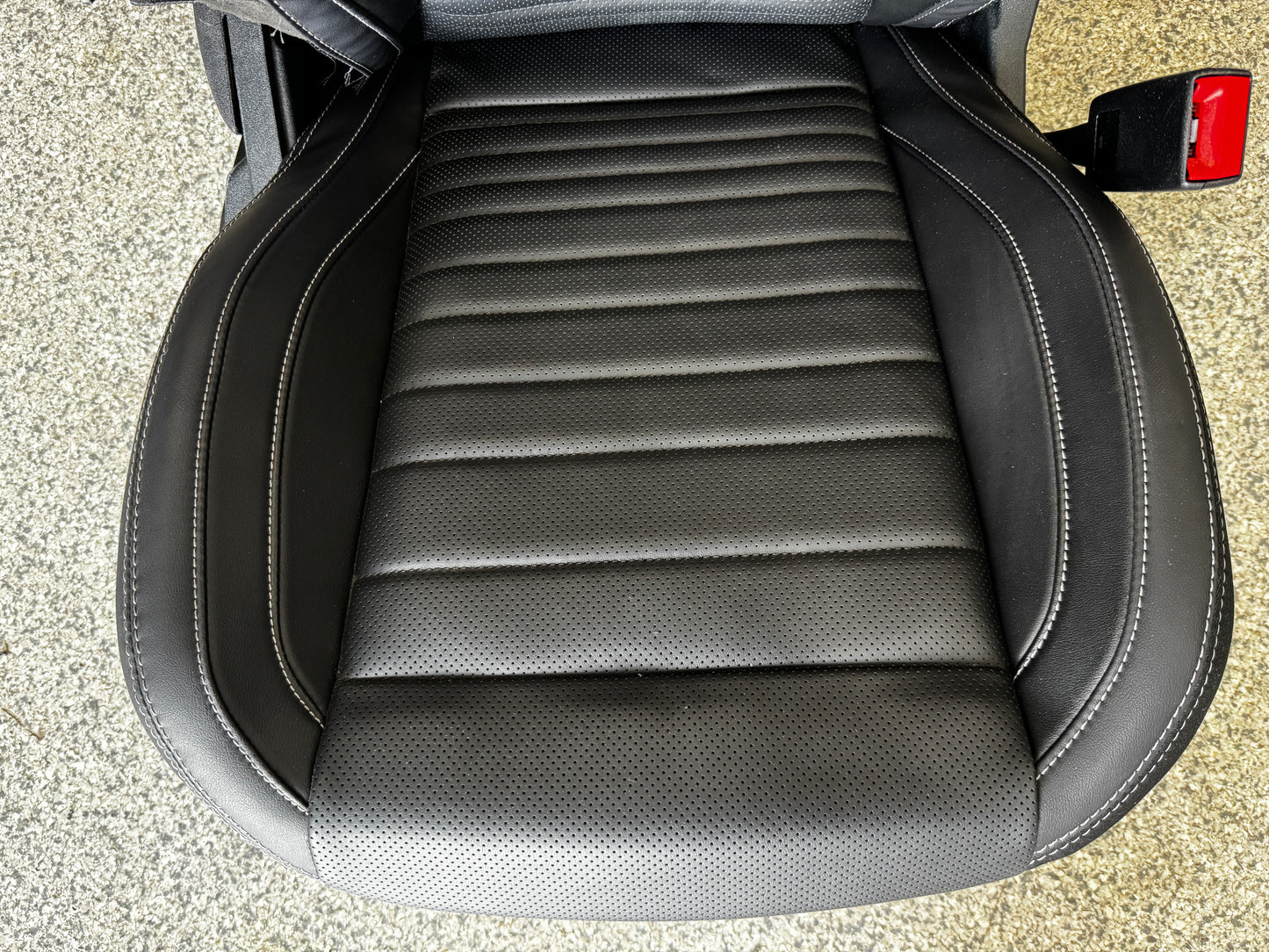 2018-2023 Ford Mustang Mach One RH Passenger Seat Black Leather Heated Cooled
