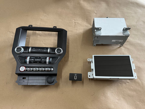 2020 Ford Mustang Touch Screen Face Plate Radio Module USB