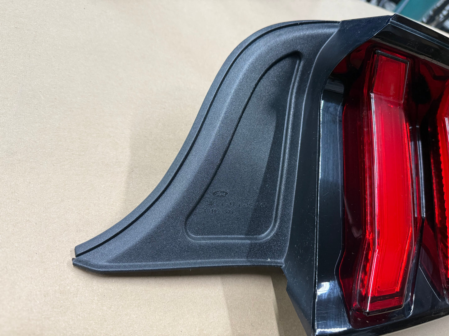 2018-2023 Ford Mustang GT V6 EcoBoost Tail Light RH Passenger Side LED