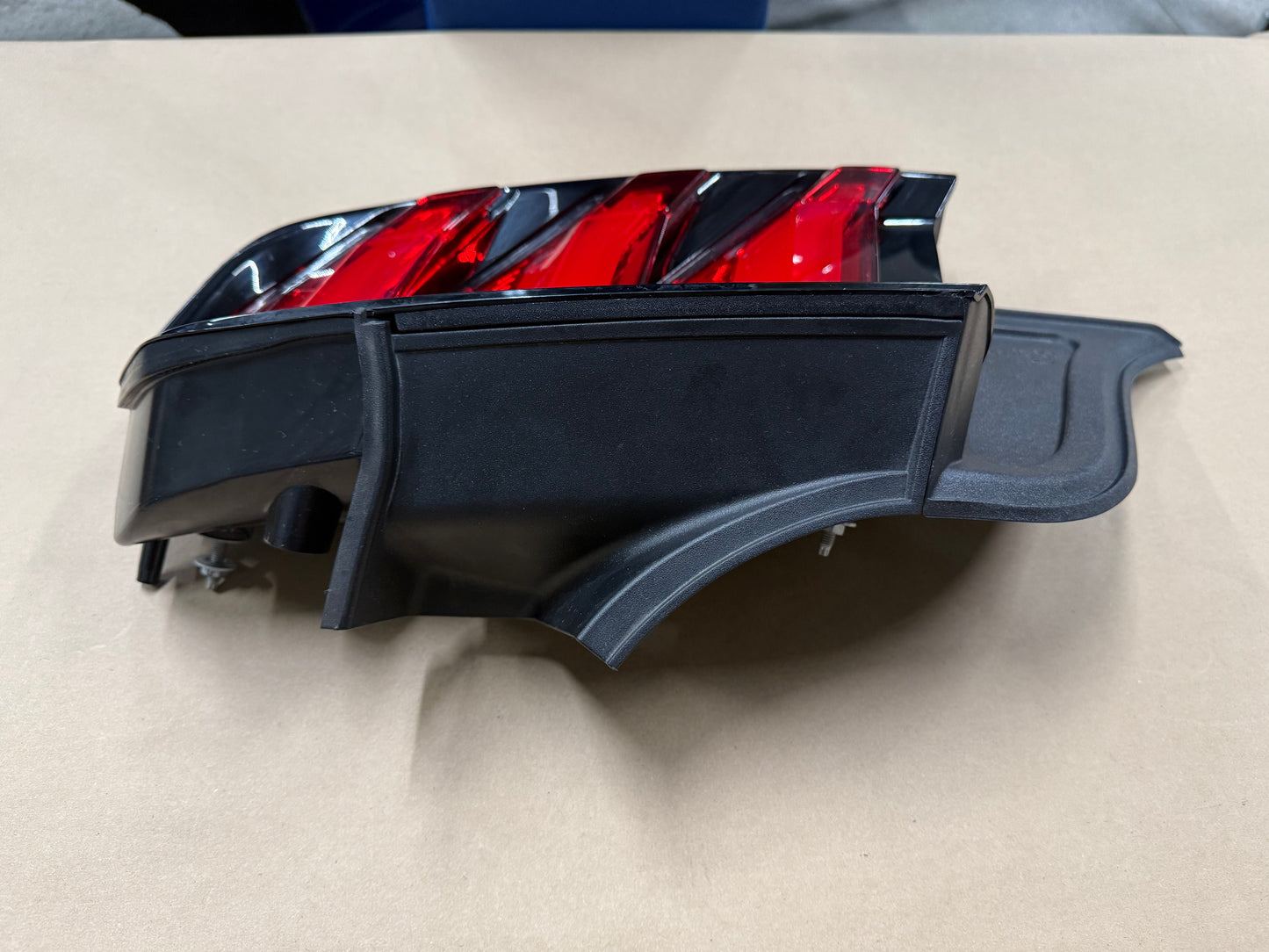 2018-2023 Ford Mustang GT V6 EcoBoost Tail Light RH Passenger Side LED