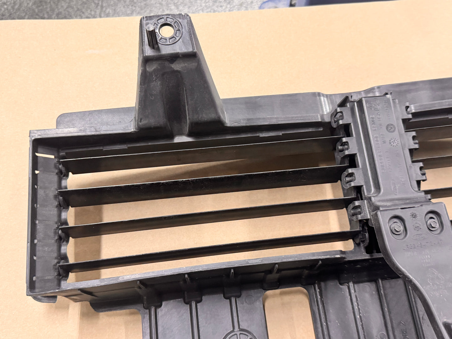 2018-2023 Ford Mustang GT Radiator Air Shutter Grille Assembly