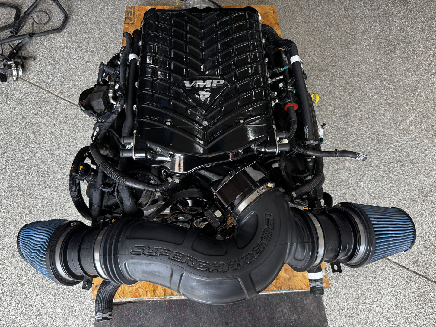 2025 Mustang 5.0 Coyote Gen 4 VMP Supercharged Engine Drivetrain 10R80 650 5k Mi