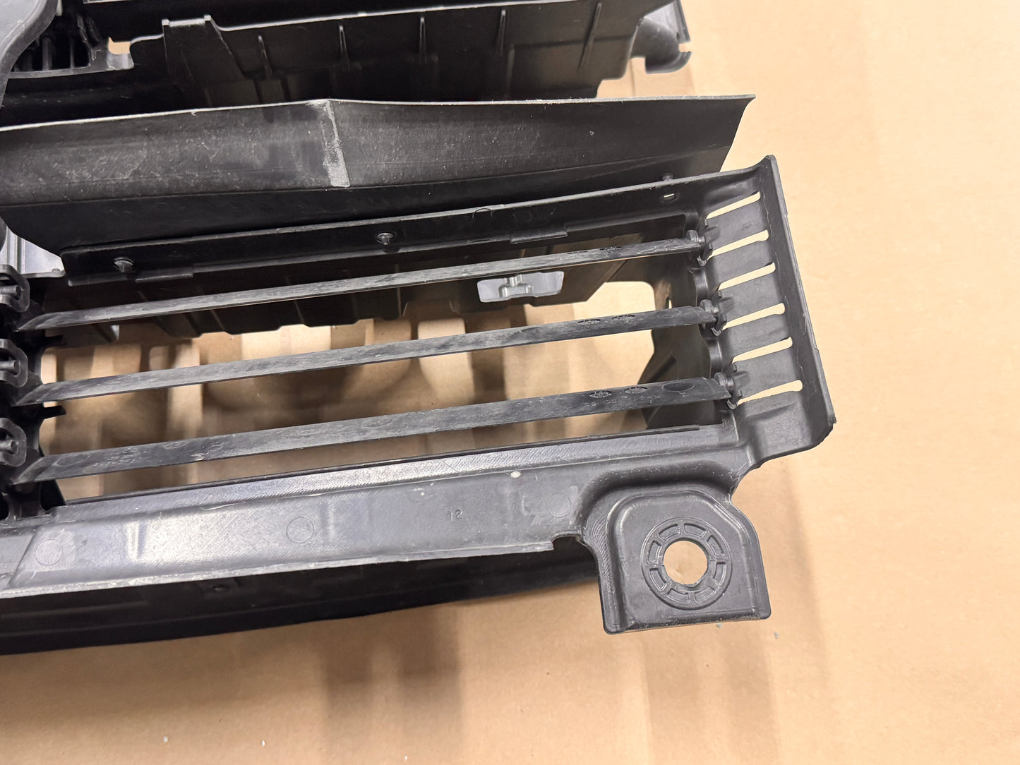 2018-2023 Ford Mustang GT Radiator Air Shutter Grille Assembly