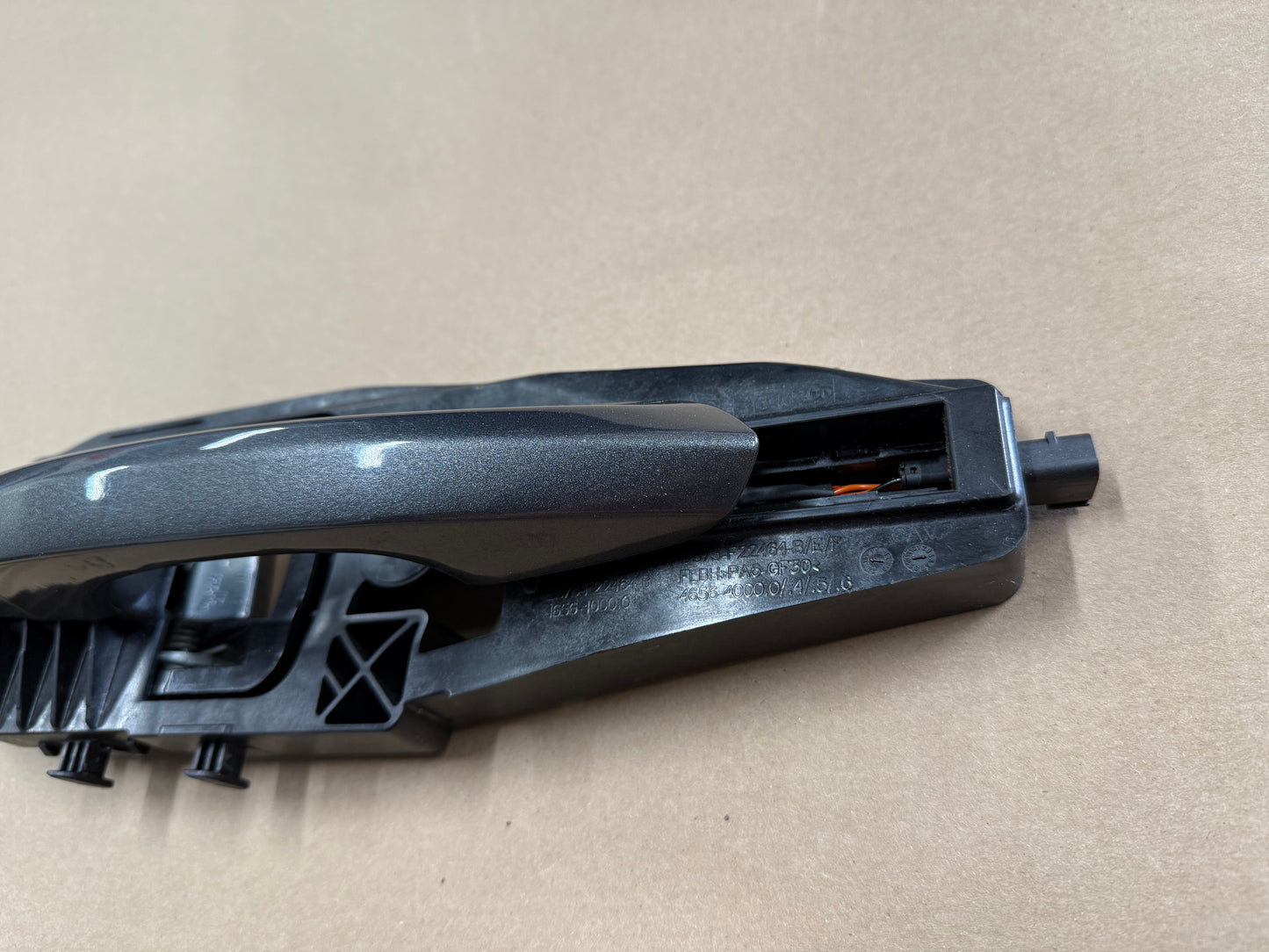 2015-2023 Ford Mustang RH Passenger Side Door Handle "J7"