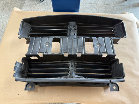 2018-2023 Ford Mustang GT Radiator Air Shutter Grille Assembly