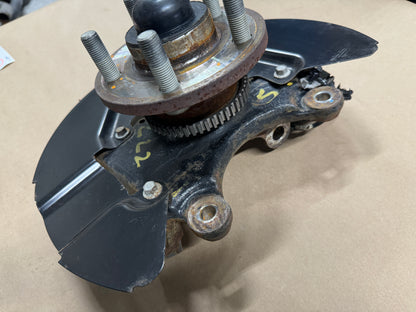 2015-2020 Ford Mustang 5.0L GT LH Driver Side Front Spindle Knuckle Hub - OEM