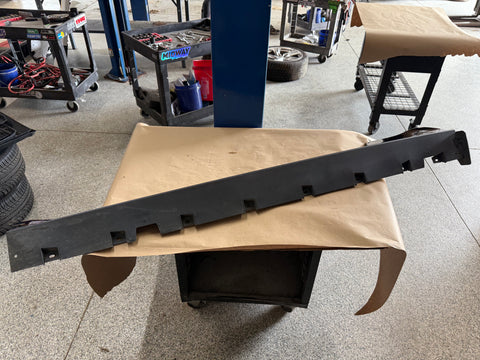 2015-2023 Mustang GT V6 LH Side Skirt Molding Driver Side "Black"