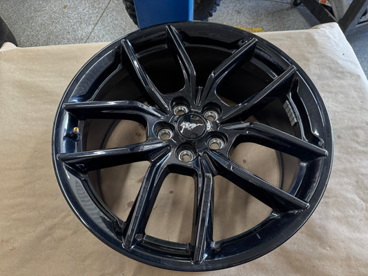 2024-2025 Ford Mustang Black OEM Wheel 19x8.5 OEM
