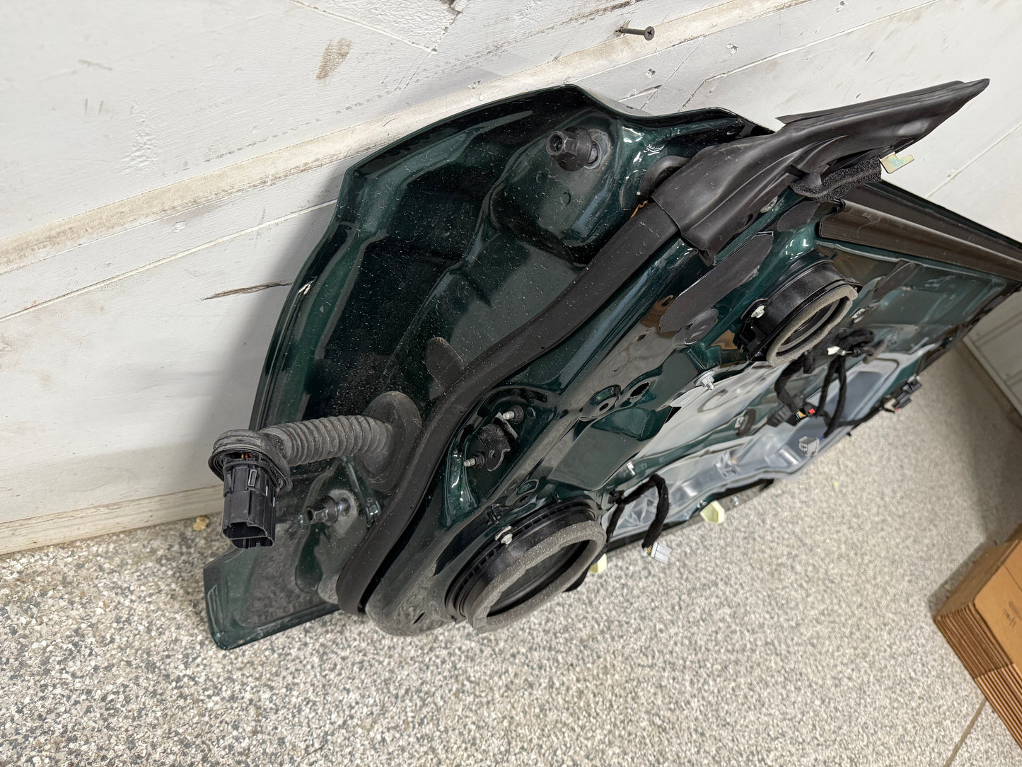 2015-2023 Ford Mustang GT GT500 RH Passenger Side Door Complete w/Glass Green B5
