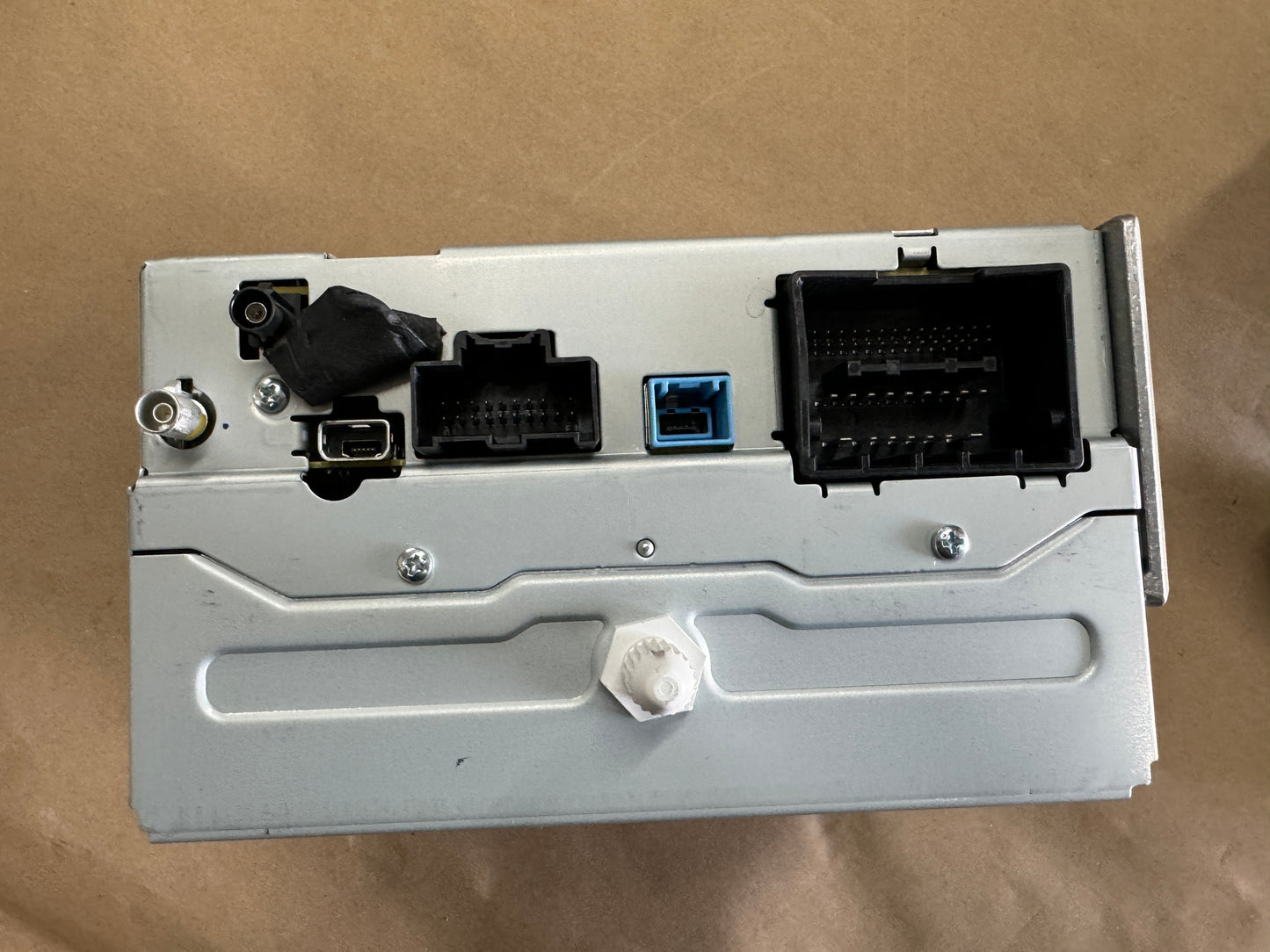 2014 Chevrolet Camaro SS MyLink Premium Radio Face Plate GM - OEM