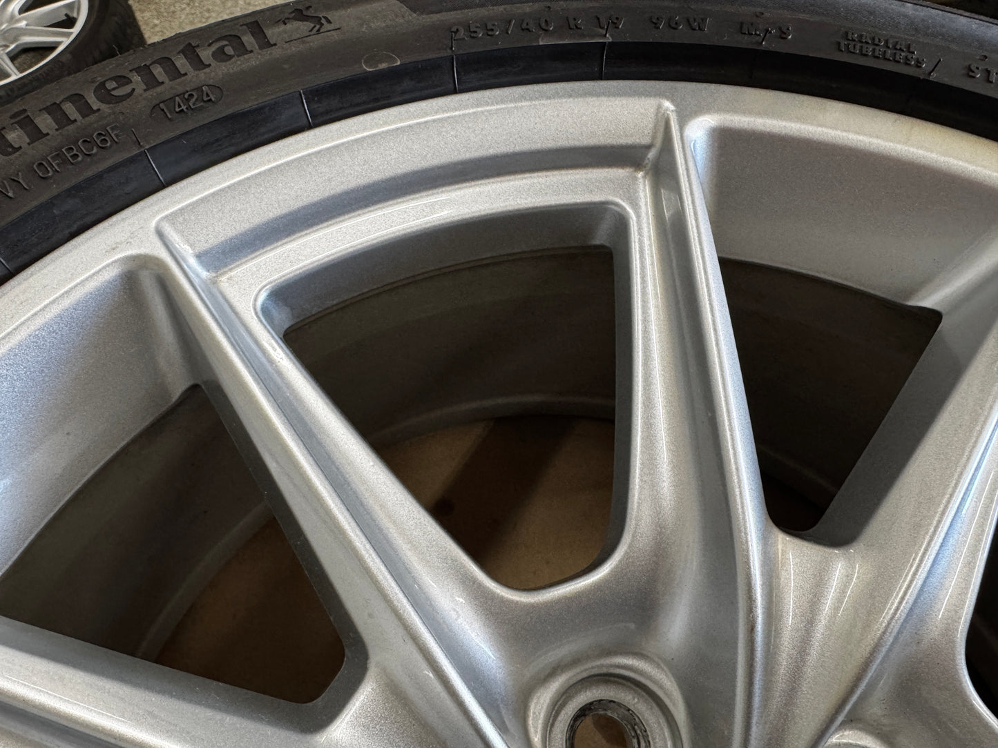 2024-2026 Ford Mustang GT 5.0 19x8.5" Wheel Rim Continental 255/40/19 - OEM