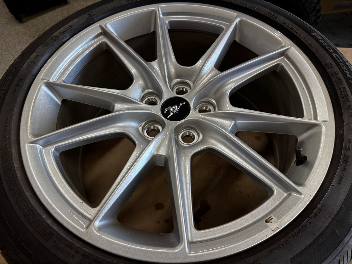 2024-2026 Ford Mustang GT 5.0 19x8.5" Wheel Rim Continental 255/40/19 - OEM