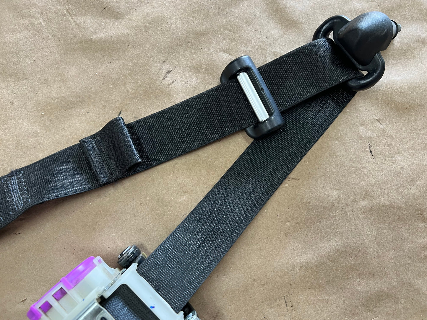 2015-2017 Ford Mustang 5.0 GT Coupe RH Passenger Front Seat Belt Safety