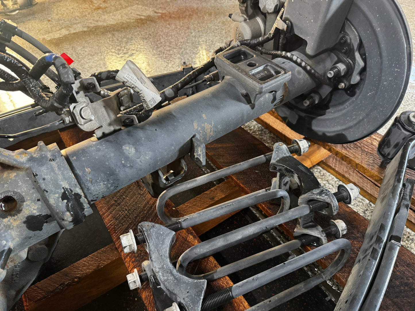 2023-2025 F-250 Super Duty Rear End Axle Assembly 3.31 Differential Gear 34k mi