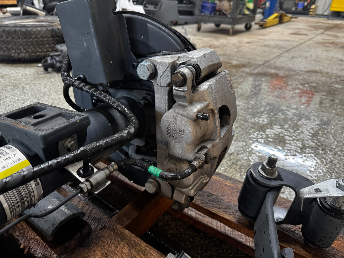 2023-2025 F-250 Super Duty Rear End Axle Assembly 3.31 Differential Gear 34k mi