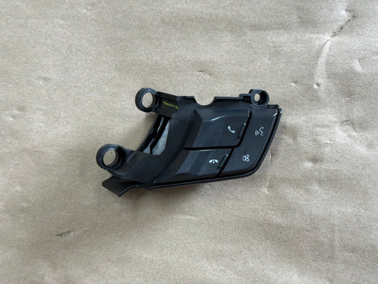 2015-2017 Ford Mustang GT RH Wheel Steering Button Sync Control