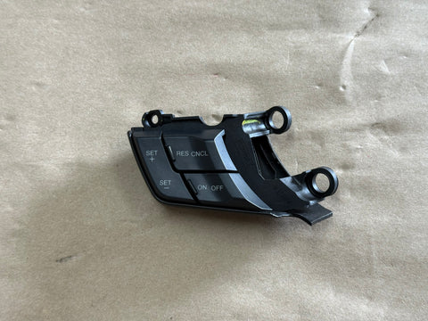 2015-2017 Ford Mustang GT LH Wheel Steering Button Cruise Control Steering