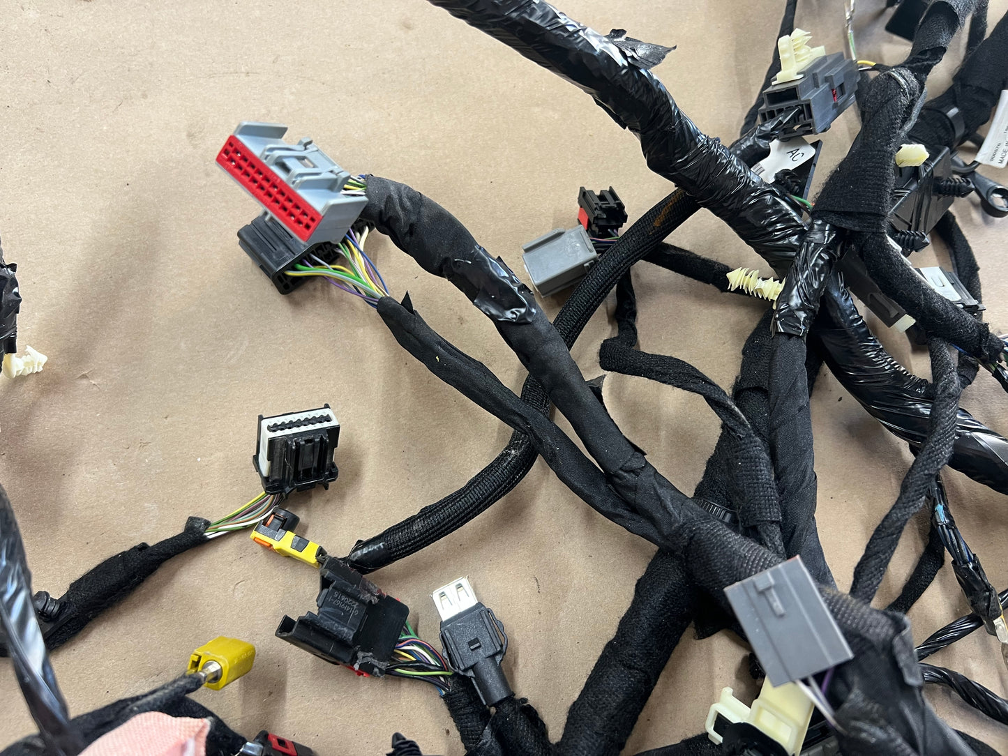 2018-2023 Ford Mustang GT 5.0 Dash Wiring Harness NR3T-14401-FB