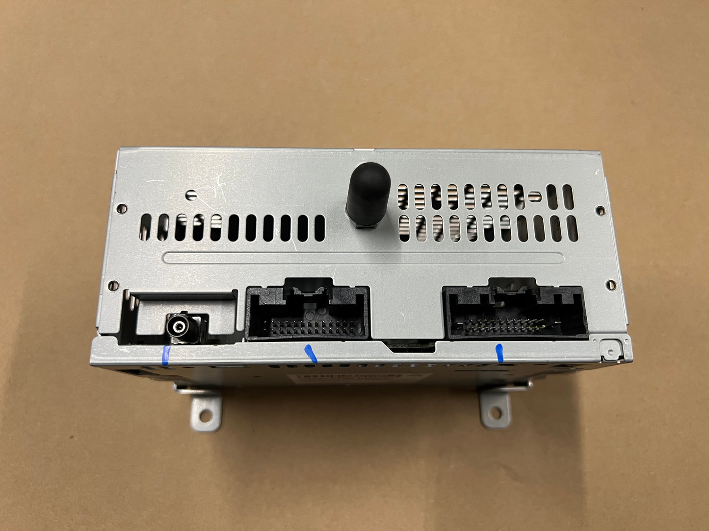 2018-2023 Ford Mustang Radio Head Unit NON Touch Screen 4" Display