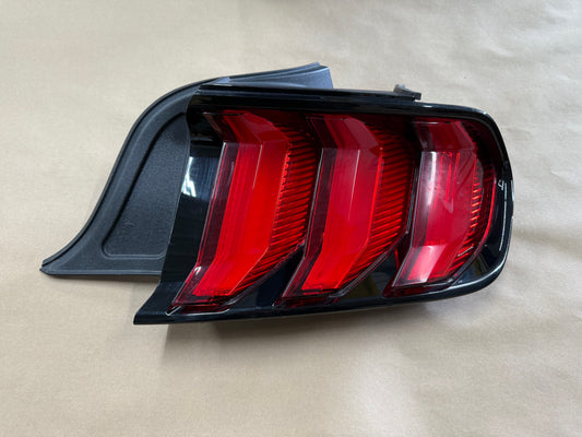 2018-2023 Ford Mustang GT V6 EcoBoost Tail Light RH Passenger Side LED