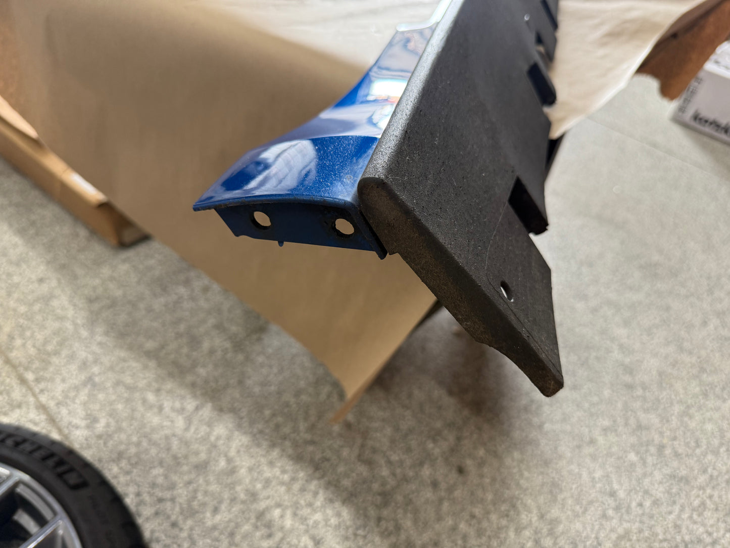 2015-2023 Mustang GT V6 LH Side Skirt Molding Driver Side "N6"